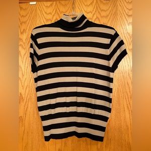 Jones New York Cap Sleeve sweater Size Large